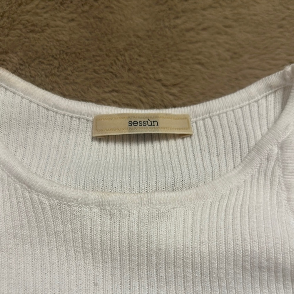 Cute White Ribbed Button-Detail Top - Picture 3 of 10